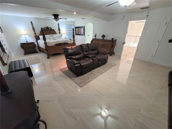 2228 GRANTHAM AVENUE, DAVENPORT, Florida 33837, 5 Bedrooms Bedrooms, ,3 BathroomsBathrooms,Rental Properties,For Sale,GRANTHAM,O6003494