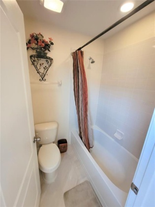 2228 GRANTHAM AVENUE, DAVENPORT, Florida 33837, 5 Bedrooms Bedrooms, ,3 BathroomsBathrooms,Rental Properties,For Sale,GRANTHAM,O6003494