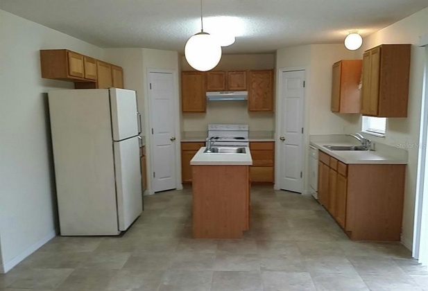 242 SAMUEL STREET, DAVENPORT, Florida 33897, 4 Bedrooms Bedrooms, ,2 BathroomsBathrooms,Rental Properties,For Sale,SAMUEL,O6004367