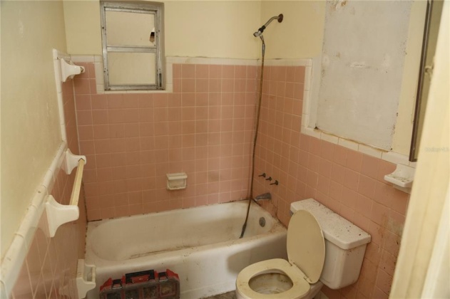 63 PRINCETON AVENUE, FROSTPROOF, Florida 33843, 2 Bedrooms Bedrooms, ,1 BathroomBathrooms,Residential,For Sale,PRINCETON,P4919464