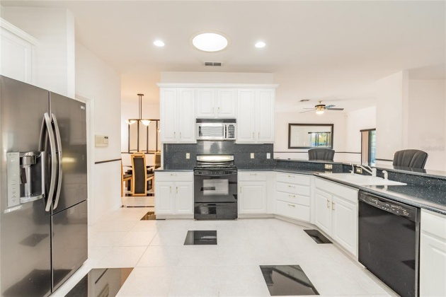 258 BELL TOWER CROSSING, POINCIANA, Florida 34759, 3 Bedrooms Bedrooms, ,3 BathroomsBathrooms,Residential,For Sale,BELL TOWER,S5063149