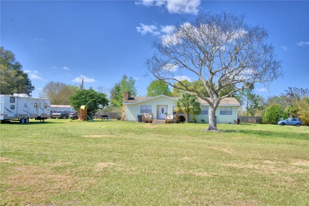 1915 US HIGHWAY 17, FORT MEADE, Florida 33841, 5 Bedrooms Bedrooms, ,3 BathroomsBathrooms,Residential,For Sale,US HIGHWAY 17,P4919532
