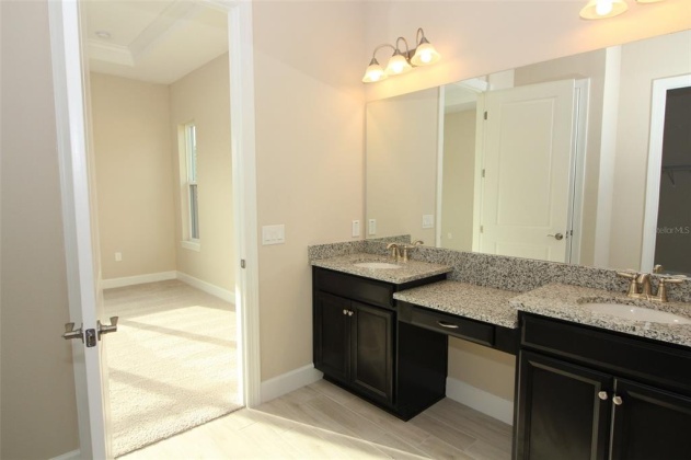 964 LADERA RANCH ROAD, POINCIANA, Florida 34759, 4 Bedrooms Bedrooms, ,3 BathroomsBathrooms,Residential,For Sale,LADERA RANCH,S5063326