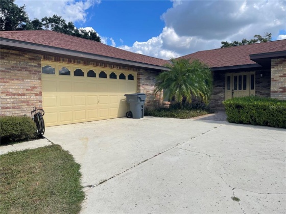 3002 HELMS DRIVE, AUBURNDALE, Florida 33823, 3 Bedrooms Bedrooms, ,2 BathroomsBathrooms,Residential,For Sale,HELMS,P4919374