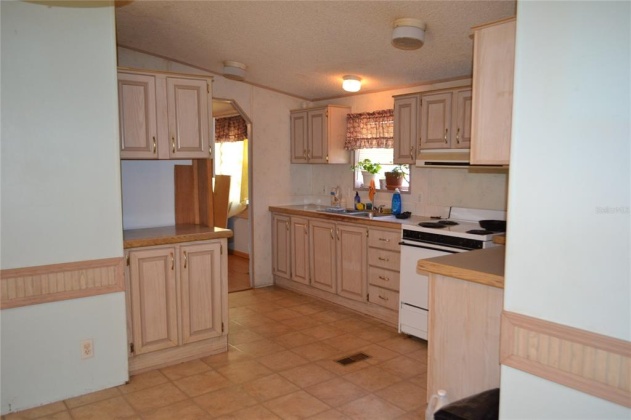 2816 CREEK DRIVE, MULBERRY, Florida 33860, 2 Bedrooms Bedrooms, ,2 BathroomsBathrooms,Residential,For Sale,CREEK,U8151957