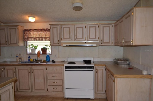 2816 CREEK DRIVE, MULBERRY, Florida 33860, 2 Bedrooms Bedrooms, ,2 BathroomsBathrooms,Residential,For Sale,CREEK,U8151957