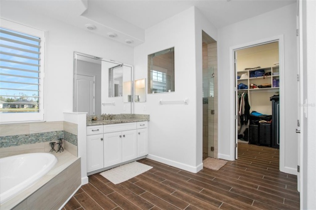 2580 LANCASTER RIDGE DRIVE, DAVENPORT, Florida 33837, 4 Bedrooms Bedrooms, ,3 BathroomsBathrooms,Residential,For Sale,LANCASTER RIDGE,O6006374