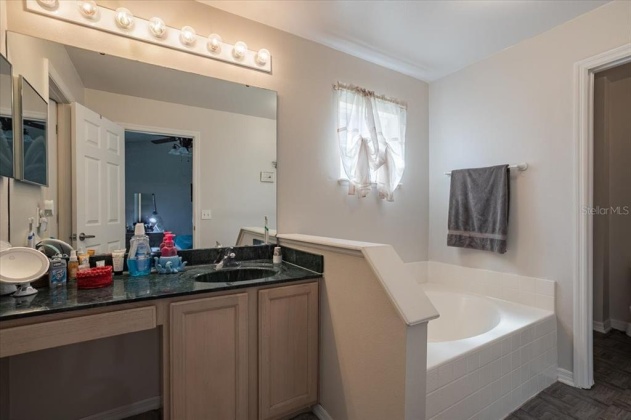 526 SUNRIDGE WOODS BOULEVARD, DAVENPORT, Florida 33837, 3 Bedrooms Bedrooms, ,2 BathroomsBathrooms,Residential,For Sale,SUNRIDGE WOODS,O6006103