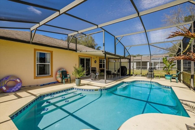 526 SUNRIDGE WOODS BOULEVARD, DAVENPORT, Florida 33837, 3 Bedrooms Bedrooms, ,2 BathroomsBathrooms,Residential,For Sale,SUNRIDGE WOODS,O6006103