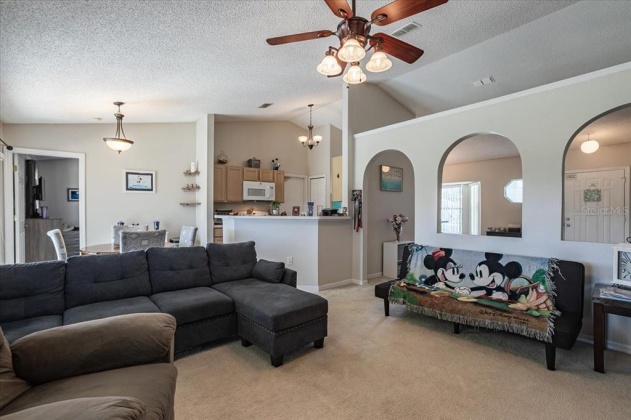 526 SUNRIDGE WOODS BOULEVARD, DAVENPORT, Florida 33837, 3 Bedrooms Bedrooms, ,2 BathroomsBathrooms,Residential,For Sale,SUNRIDGE WOODS,O6006103