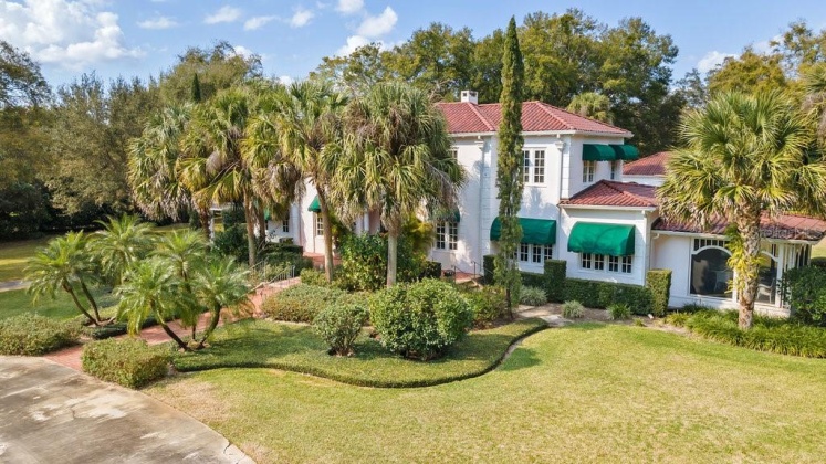 2300 SCENIC HIGHWAY, LAKE WALES, Florida 33898, 6 Bedrooms Bedrooms, ,7 BathroomsBathrooms,Residential,For Sale,SCENIC,P4919590