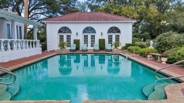 2300 SCENIC HIGHWAY, LAKE WALES, Florida 33898, 6 Bedrooms Bedrooms, ,7 BathroomsBathrooms,Residential,For Sale,SCENIC,P4919590