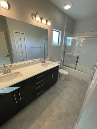 427 VILLA DOMANI WAY, DAVENPORT, Florida 33896, 4 Bedrooms Bedrooms, ,3 BathroomsBathrooms,Rental Properties,For Sale,VILLA DOMANI,O6006450