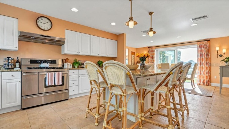 2300 SCENIC HIGHWAY, LAKE WALES, Florida 33898, 4 Bedrooms Bedrooms, ,4 BathroomsBathrooms,Residential,For Sale,SCENIC,P4919605