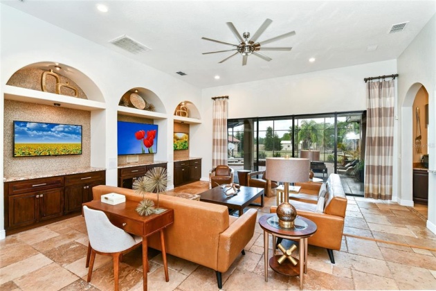 POLK CITY, Florida 33868, 4 Bedrooms Bedrooms, ,3 BathroomsBathrooms,Residential,For Sale,S5062947