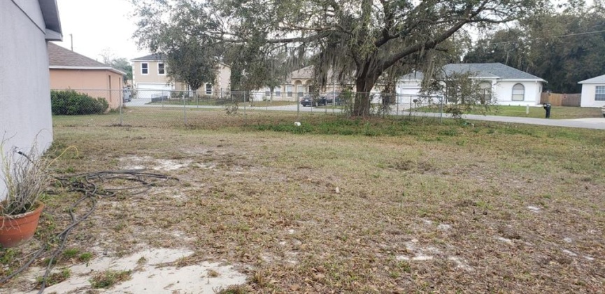 422 JAY COURT, POINCIANA, Florida 34759, 3 Bedrooms Bedrooms, ,2 BathroomsBathrooms,Residential,For Sale,JAY,O6006867