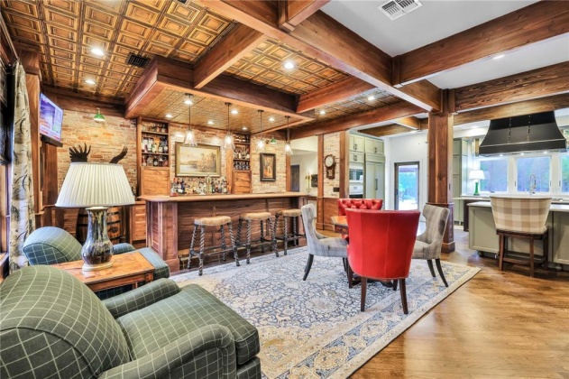 4015 COUNTRY CLUB ROAD, WINTER HAVEN, Florida 33881, 4 Bedrooms Bedrooms, ,4 BathroomsBathrooms,Residential,For Sale,COUNTRY CLUB,L4928297