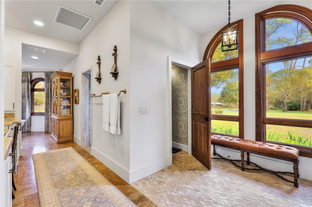 4015 COUNTRY CLUB ROAD, WINTER HAVEN, Florida 33881, 4 Bedrooms Bedrooms, ,4 BathroomsBathrooms,Residential,For Sale,COUNTRY CLUB,L4928297