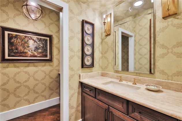 4015 COUNTRY CLUB ROAD, WINTER HAVEN, Florida 33881, 4 Bedrooms Bedrooms, ,4 BathroomsBathrooms,Residential,For Sale,COUNTRY CLUB,L4928297