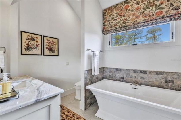 4015 COUNTRY CLUB ROAD, WINTER HAVEN, Florida 33881, 4 Bedrooms Bedrooms, ,4 BathroomsBathrooms,Residential,For Sale,COUNTRY CLUB,L4928297