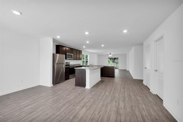 1628 SWAN LAKE CIRCLE, DUNDEE, Florida 33838, 3 Bedrooms Bedrooms, ,2 BathroomsBathrooms,Residential,For Sale,SWAN LAKE,T3340780