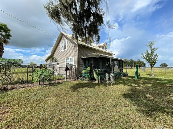 7275 LAKE HENDRY ROAD, FORT MEADE, Florida 33841, 3 Bedrooms Bedrooms, ,2 BathroomsBathrooms,Residential,For Sale,LAKE HENDRY,P4917970