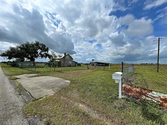 7275 LAKE HENDRY ROAD, FORT MEADE, Florida 33841, 3 Bedrooms Bedrooms, ,2 BathroomsBathrooms,Residential,For Sale,LAKE HENDRY,P4917970