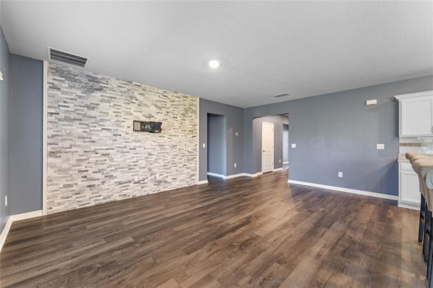 1264 HAINES DRIVE, WINTER HAVEN, Florida 33881, 4 Bedrooms Bedrooms, ,2 BathroomsBathrooms,Residential,For Sale,HAINES,S5062387