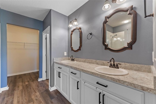 1264 HAINES DRIVE, WINTER HAVEN, Florida 33881, 4 Bedrooms Bedrooms, ,2 BathroomsBathrooms,Residential,For Sale,HAINES,S5062387
