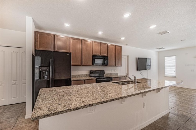 608 STONELEAFE LANE, HAINES CITY, Florida 33844, 3 Bedrooms Bedrooms, ,2 BathroomsBathrooms,Residential,For Sale,STONELEAFE,T3353251