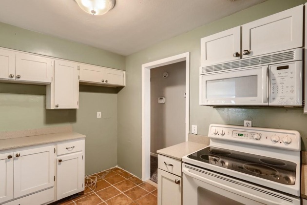 133 WHITMAN ROAD, WINTER HAVEN, Florida 33884, 3 Bedrooms Bedrooms, ,2 BathroomsBathrooms,Residential,For Sale,WHITMAN,W7842236