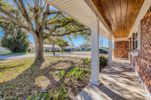 133 WHITMAN ROAD, WINTER HAVEN, Florida 33884, 3 Bedrooms Bedrooms, ,2 BathroomsBathrooms,Residential,For Sale,WHITMAN,W7842236
