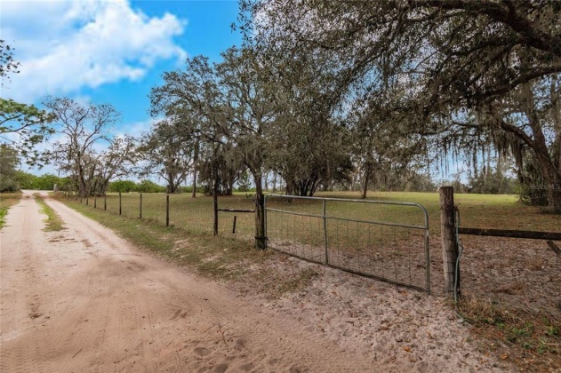 1838 SILS ROAD, LAKE WALES, Florida 33898, 3 Bedrooms Bedrooms, ,2 BathroomsBathrooms,Residential,For Sale,SILS,P4919669