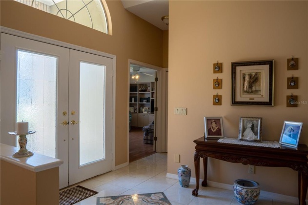 320 LOCHEN CIRCLE, WINTER HAVEN, Florida 33884, 3 Bedrooms Bedrooms, ,3 BathroomsBathrooms,Residential,For Sale,LOCHEN,P4917585