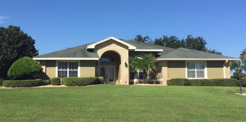 320 LOCHEN CIRCLE, WINTER HAVEN, Florida 33884, 3 Bedrooms Bedrooms, ,3 BathroomsBathrooms,Residential,For Sale,LOCHEN,P4917585