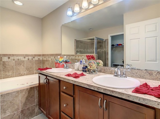 980 KINGFISHER DRIVE, HAINES CITY, Florida 33844, 3 Bedrooms Bedrooms, ,2 BathroomsBathrooms,Residential,For Sale,KINGFISHER,S5063412