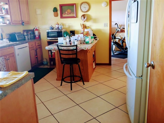 310 OVEROCKER CIRCLE, FROSTPROOF, Florida 33843, 3 Bedrooms Bedrooms, ,2 BathroomsBathrooms,Residential,For Sale,OVEROCKER,K4901666