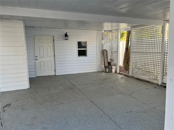 105 LAKE RING DRIVE, WINTER HAVEN, Florida 33884, 4 Bedrooms Bedrooms, ,2 BathroomsBathrooms,Residential,For Sale,LAKE RING,O6008182