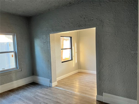 105 LAKE RING DRIVE, WINTER HAVEN, Florida 33884, 4 Bedrooms Bedrooms, ,2 BathroomsBathrooms,Residential,For Sale,LAKE RING,O6008182