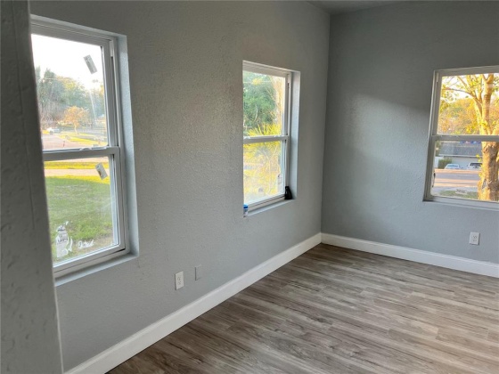 105 LAKE RING DRIVE, WINTER HAVEN, Florida 33884, 4 Bedrooms Bedrooms, ,2 BathroomsBathrooms,Residential,For Sale,LAKE RING,O6008182