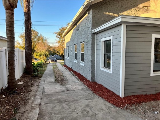 105 LAKE RING DRIVE, WINTER HAVEN, Florida 33884, 4 Bedrooms Bedrooms, ,2 BathroomsBathrooms,Residential,For Sale,LAKE RING,O6008182