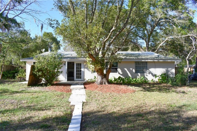 714 6TH STREET, FORT MEADE, Florida 33841, 5 Bedrooms Bedrooms, ,2 BathroomsBathrooms,Residential,For Sale,6TH,T3357756