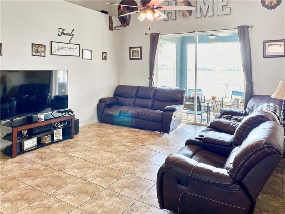 547 TERRANOVA CIRCLE, WINTER HAVEN, Florida 33884, 4 Bedrooms Bedrooms, ,2 BathroomsBathrooms,Residential,For Sale,TERRANOVA,L4928352
