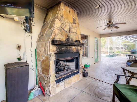 4106 SHOAL GREEN COURT, WINTER HAVEN, Florida 33884, 3 Bedrooms Bedrooms, ,2 BathroomsBathrooms,Residential,For Sale,SHOAL GREEN,P4919715