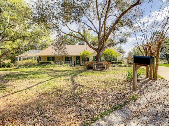 4106 SHOAL GREEN COURT, WINTER HAVEN, Florida 33884, 3 Bedrooms Bedrooms, ,2 BathroomsBathrooms,Residential,For Sale,SHOAL GREEN,P4919715