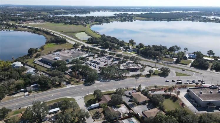 1061 SPIRIT LAKE ROAD, WINTER HAVEN, Florida 33880, 2 Bedrooms Bedrooms, ,1 BathroomBathrooms,Rental Properties,For Sale,SPIRIT LAKE,T3358871