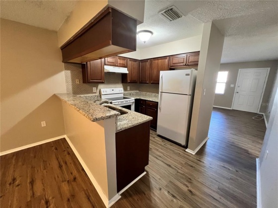 1061 SPIRIT LAKE ROAD, WINTER HAVEN, Florida 33880, 2 Bedrooms Bedrooms, ,1 BathroomBathrooms,Rental Properties,For Sale,SPIRIT LAKE,T3358871