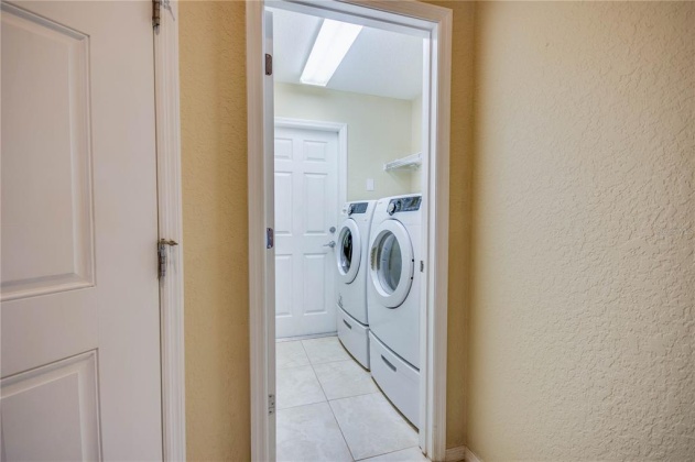 105 DEL SOL AVENUE, DAVENPORT, Florida 33837, 3 Bedrooms Bedrooms, ,2 BathroomsBathrooms,Residential,For Sale,DEL SOL,O6008538