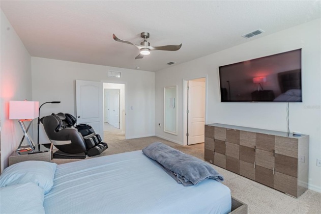 128 LUDISIA LOOP, DAVENPORT, Florida 33837, 5 Bedrooms Bedrooms, ,3 BathroomsBathrooms,Rental Properties,For Sale,LUDISIA,O6008557