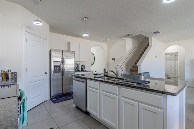 128 LUDISIA LOOP, DAVENPORT, Florida 33837, 5 Bedrooms Bedrooms, ,3 BathroomsBathrooms,Rental Properties,For Sale,LUDISIA,O6008557